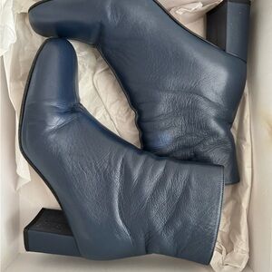 Maryam Nassir Zadeh Agnes ankle boots in navy calf 38.5